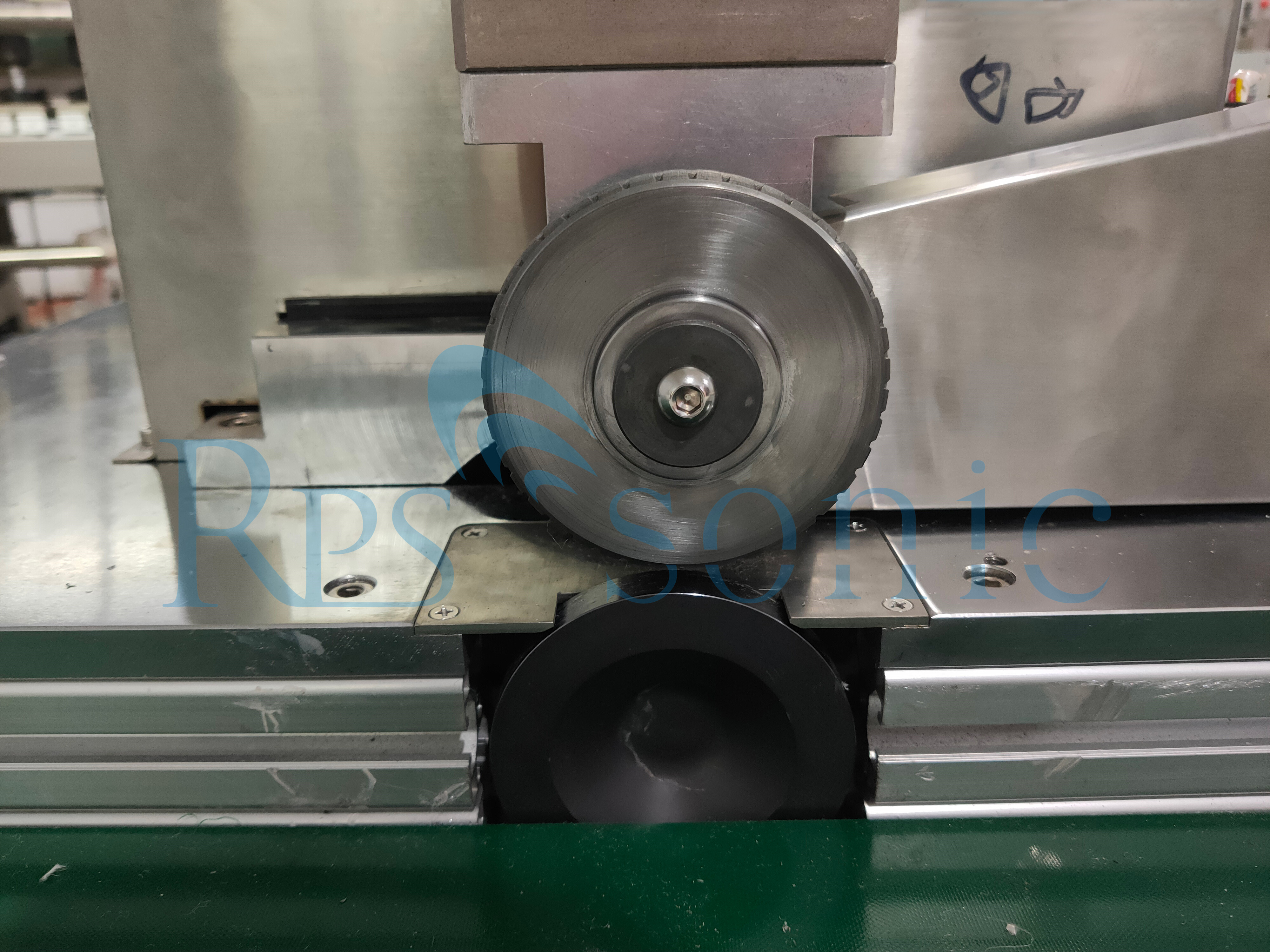 Машина запечатывания заварки воздушного фильтра бумаги HEPA ультразвуковая с роторным рожком 20Khz